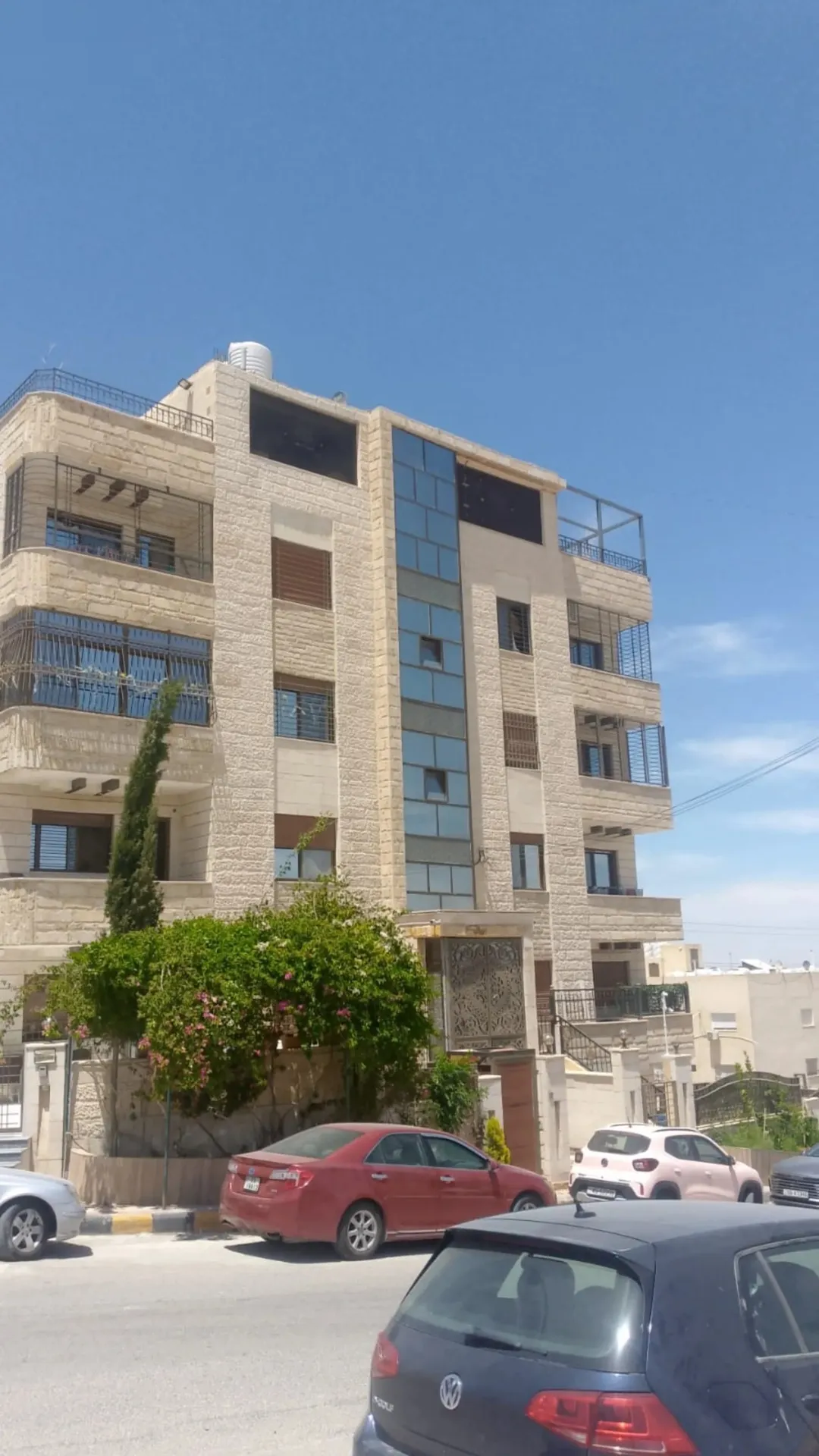 شقة للبيع في الزرقاء الجديدة – إسكان البتراوي