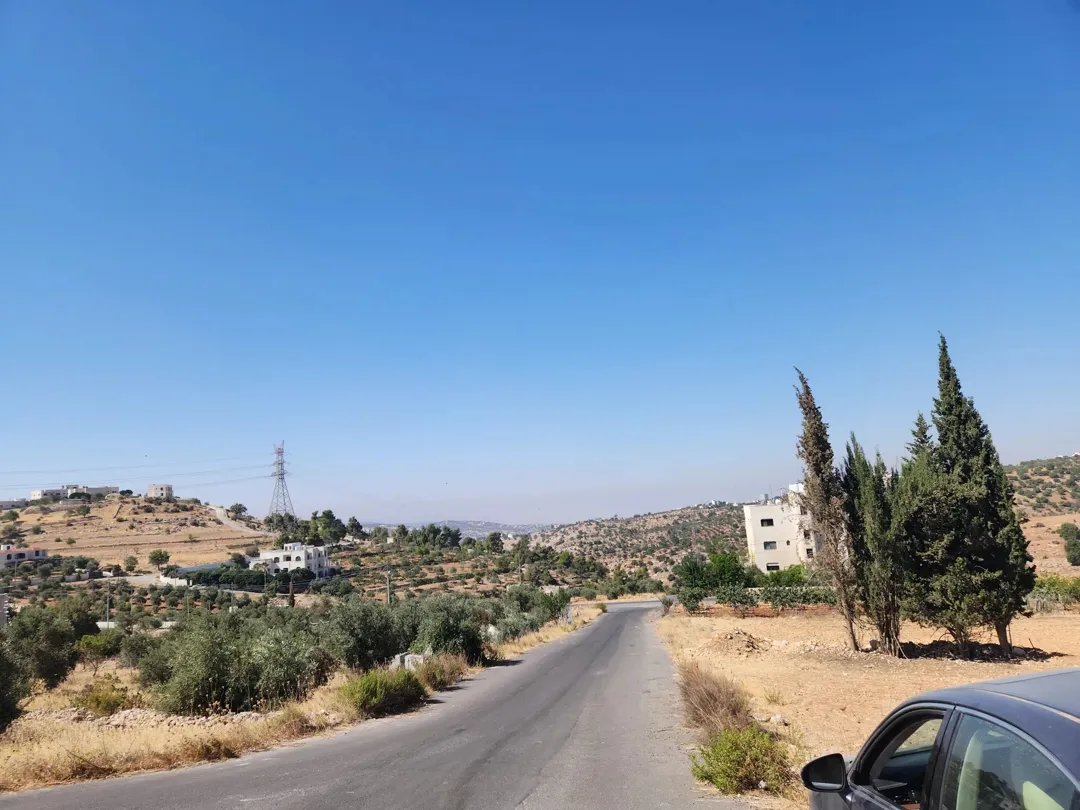 شقة فاخرة في عمان الغربية حوض أبو النعير بالقرب من مقام بلال بن رباح