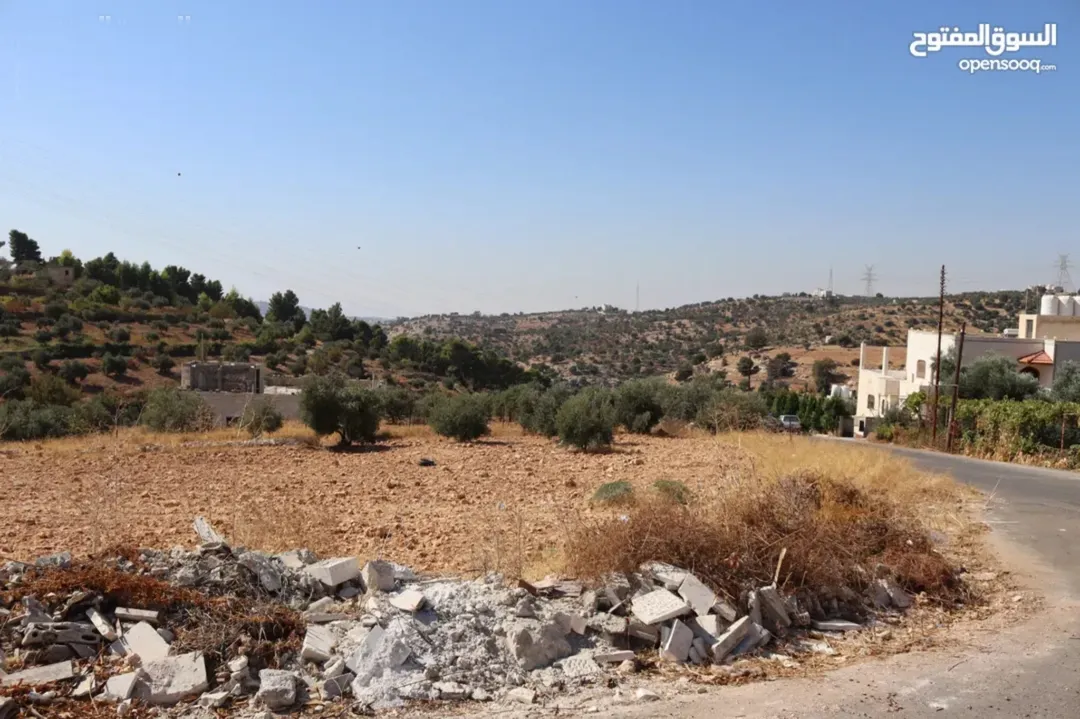 ارض للبيع في بدر الجديدة – 813م في حوض أبو مفراز – إطلالة مميزة وسعر مغري