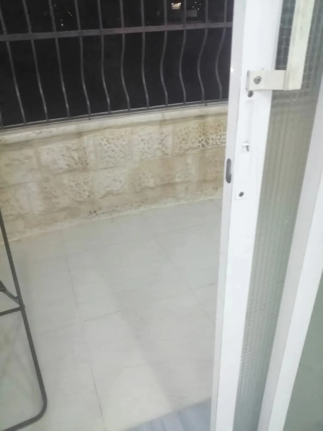 شقة مفروشة للبيع في إربد – الحي الجنوبي