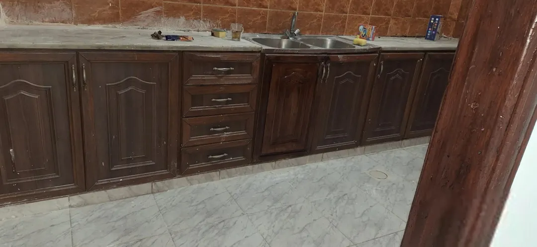 شقة ثلاثية الطوابق للبيع في الدبايبة شارع الشعيلية
