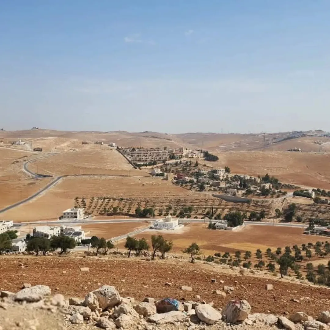 قطعة أرض زراعية خلابة للبيع في مرج الفرس