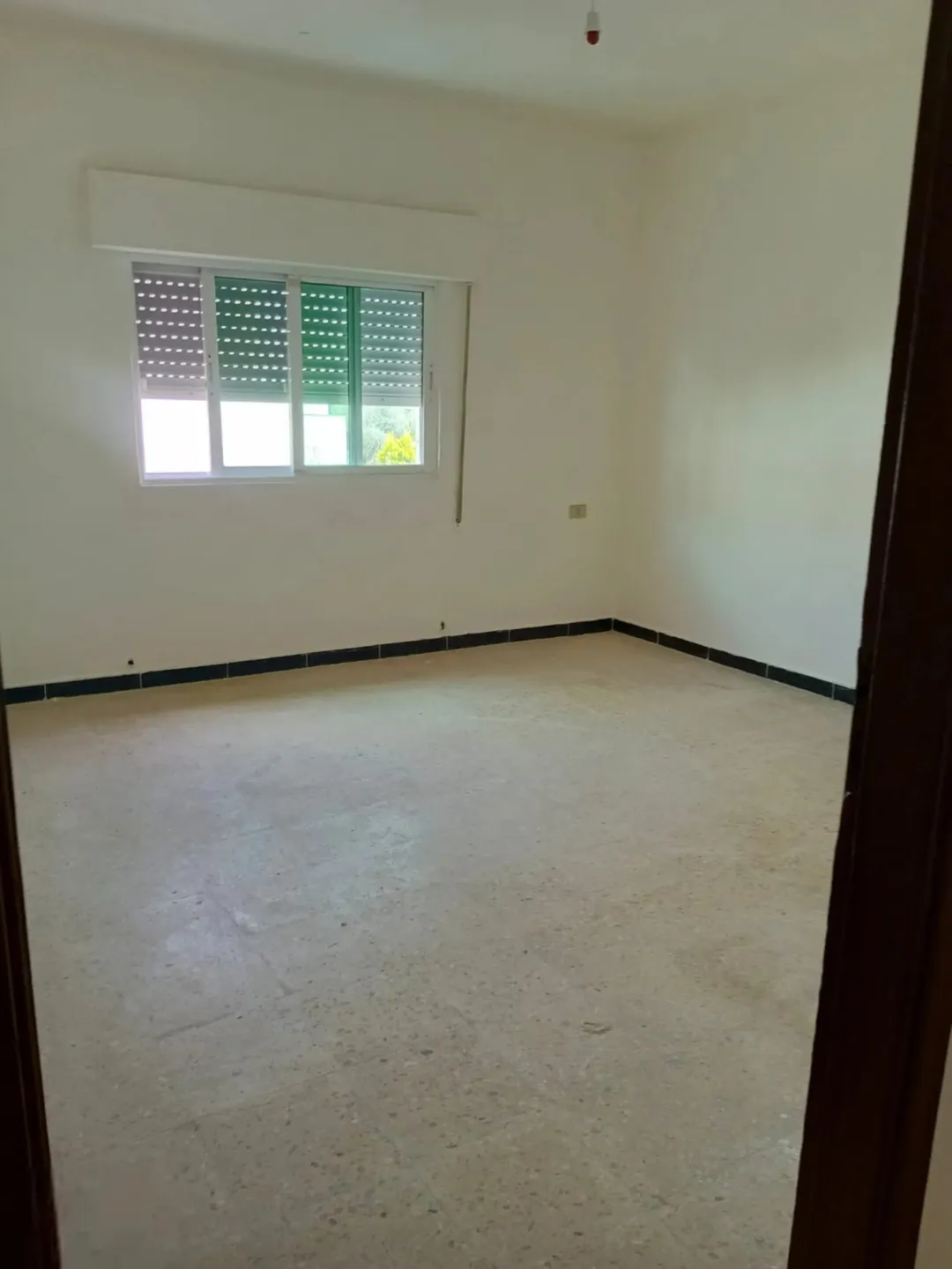 شقة مميزة للبيع أو للإيجار في إربد – الحي الجنوبي