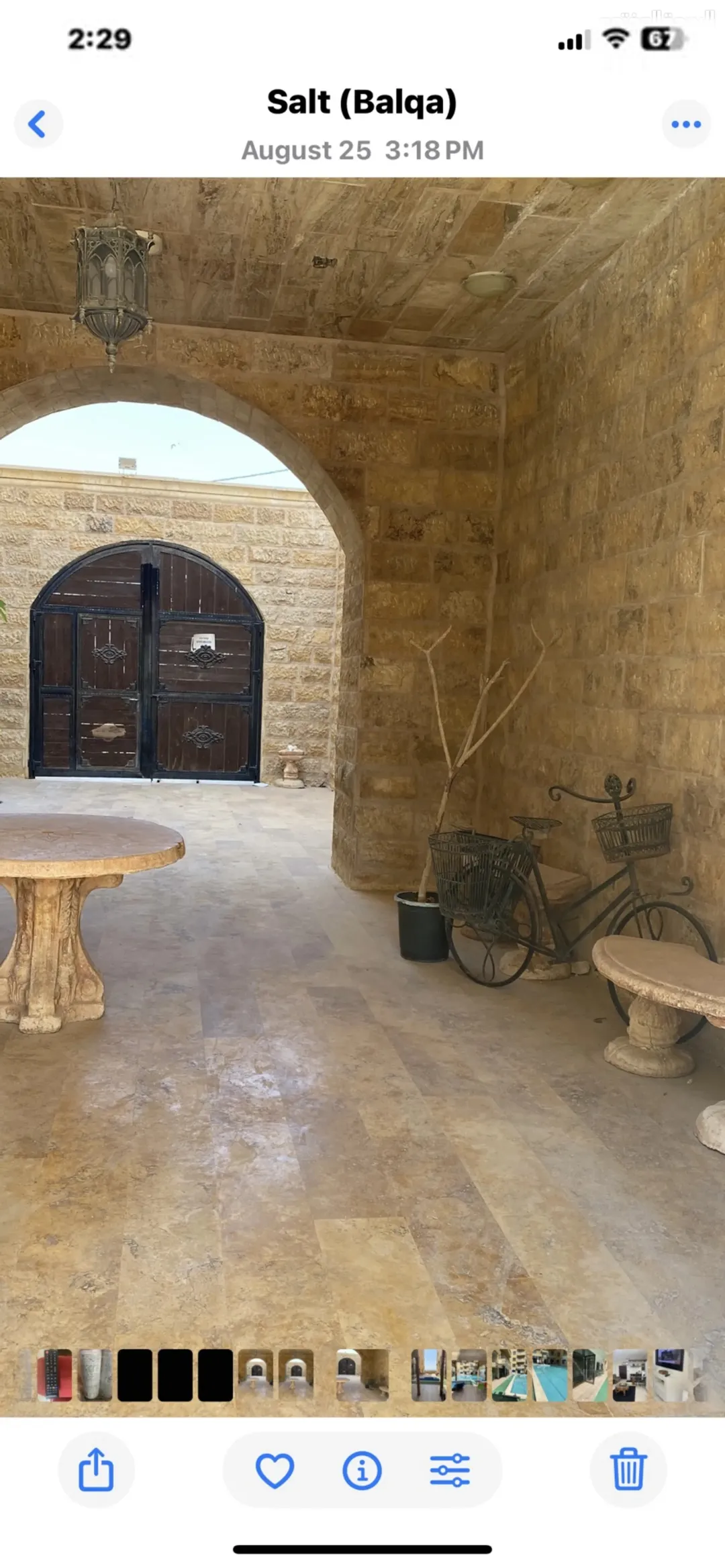 شاليه فاخر على شاطئ البحر الميت في كمباوند أو البدال