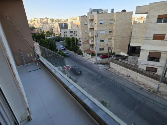 شقة فاخرة بغرفتي نوم في موقع متميز
