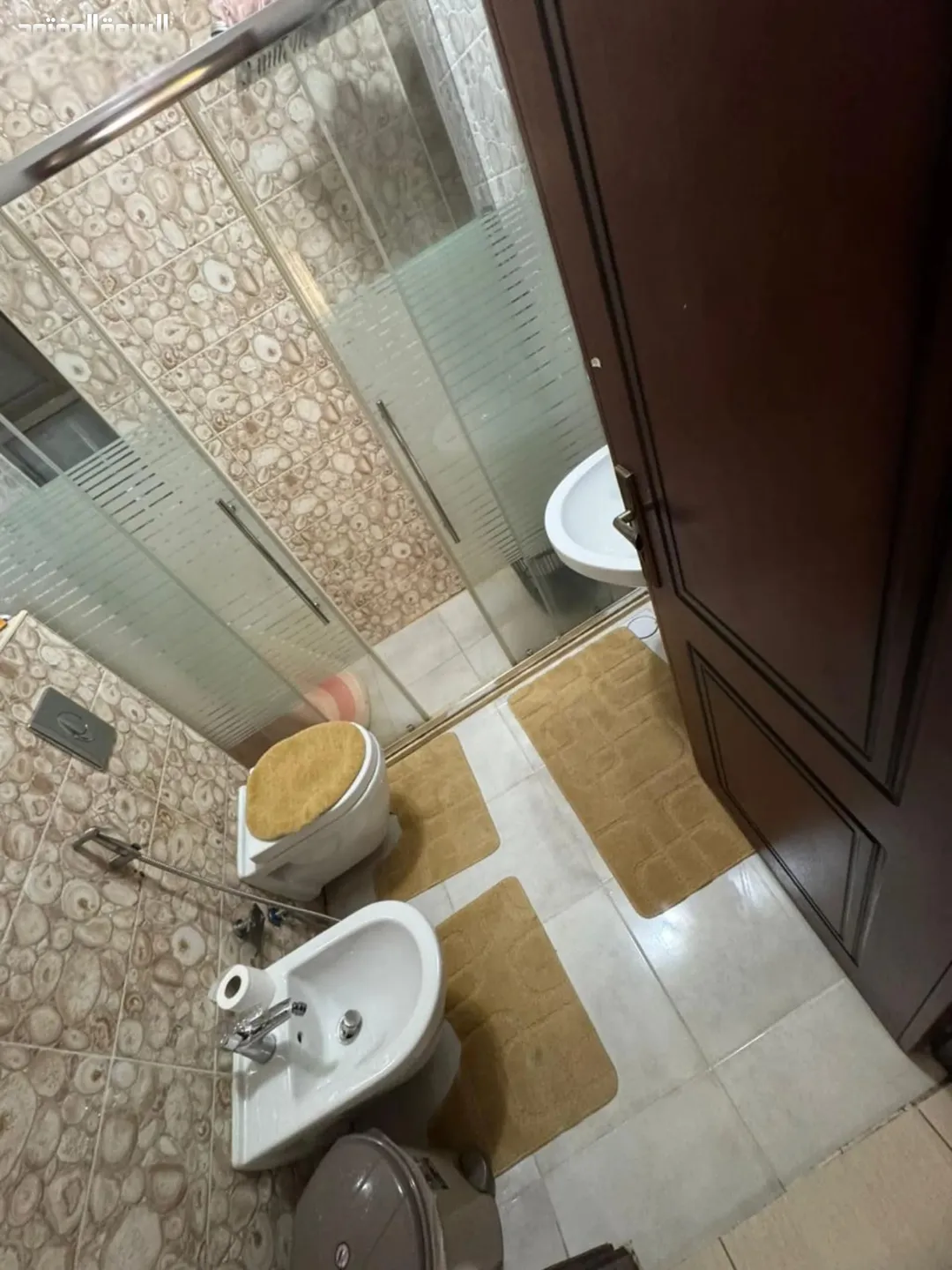 شقة فاخرة جاهزة للسكن في أم أذينة عمّان