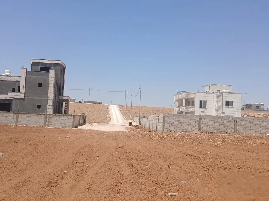 شقة فاخرة بالقرب من شارع المطار فرصة استثمارية مميزة