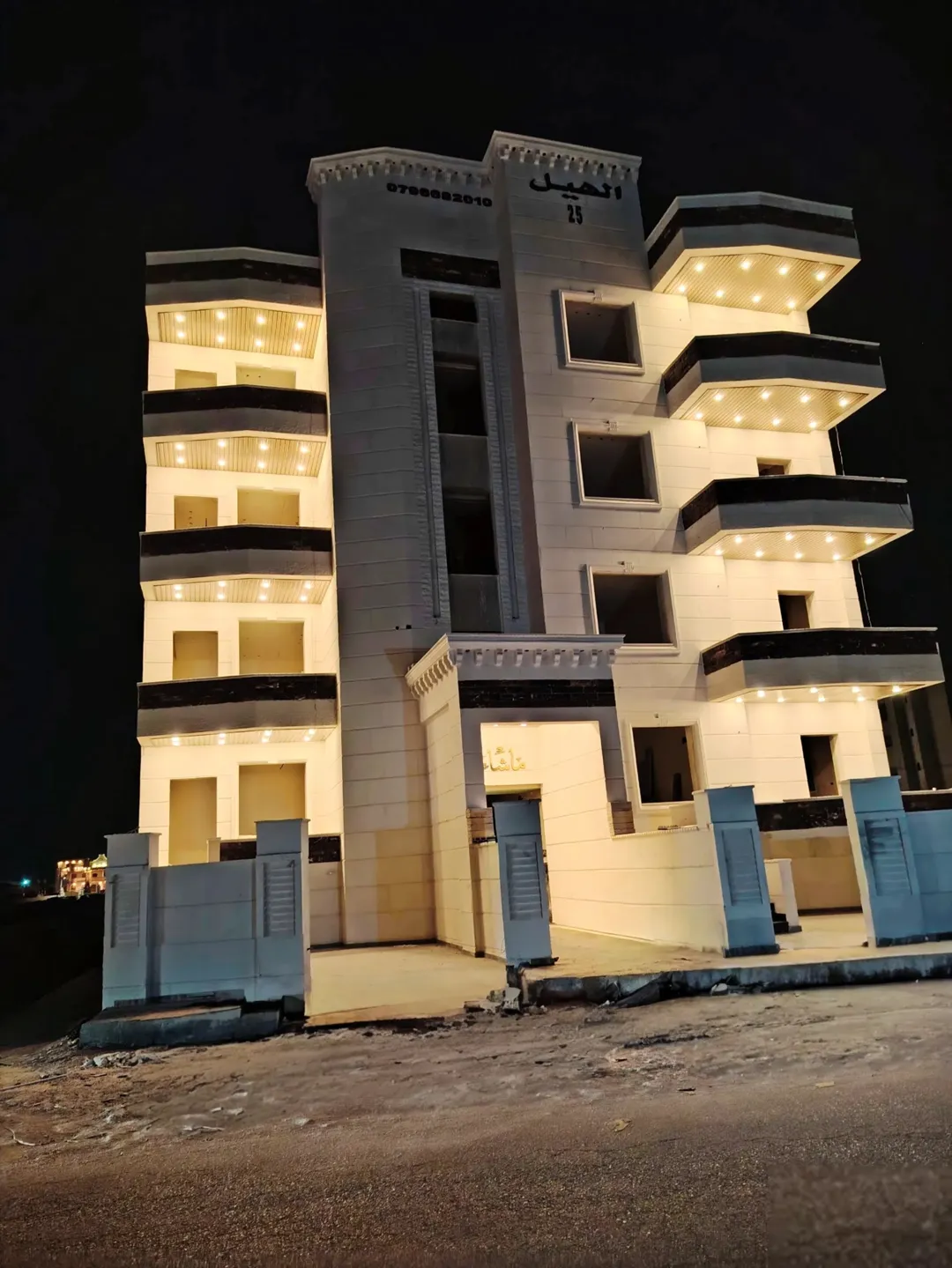 شقق فاخره للبيع بمساحات 155م+ 165م على دوار الثقافة خلف مخابز قاسيون