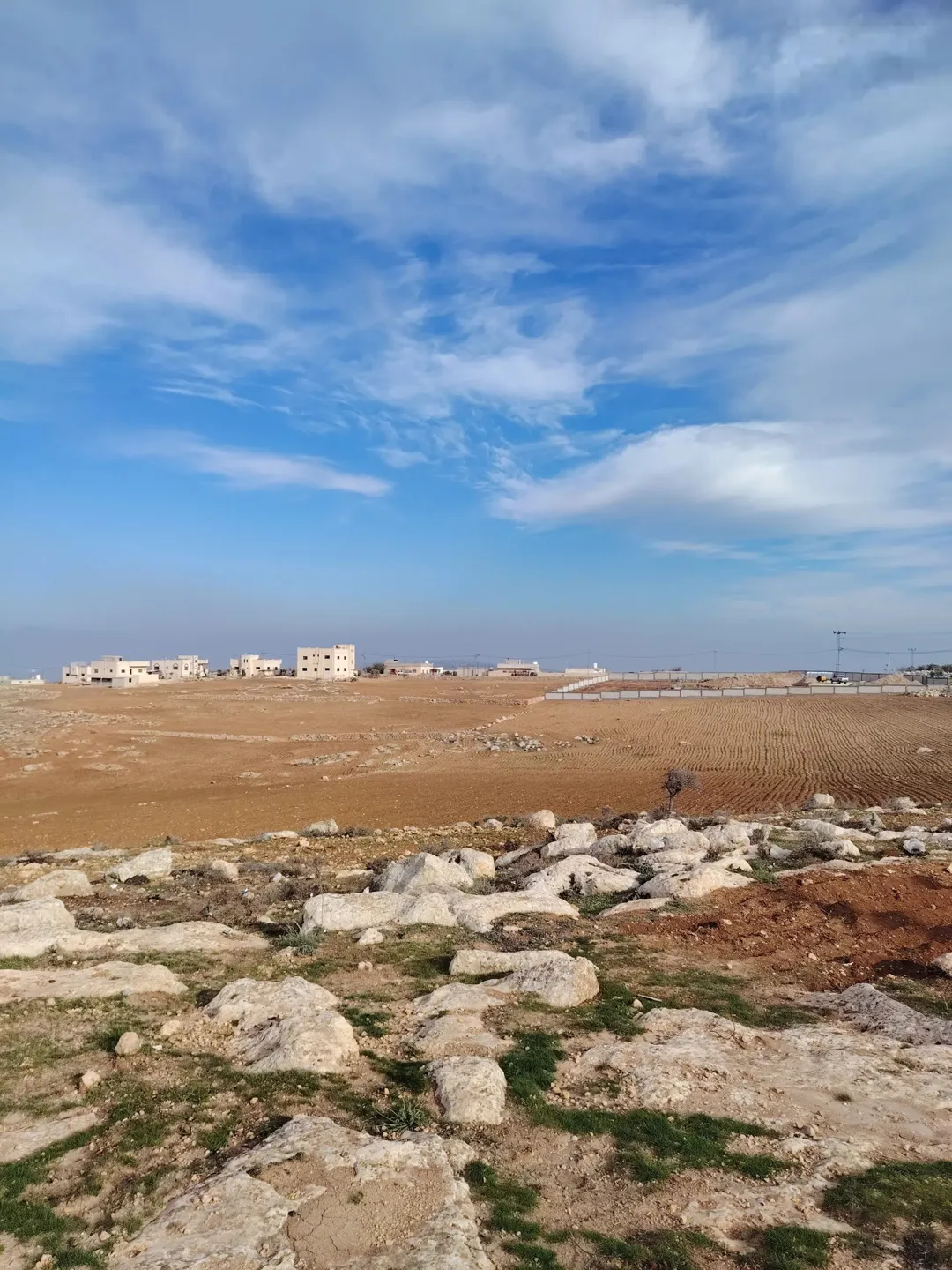أرض زراعية مميزة للبيع في جرش – مرصع حوض عظمه