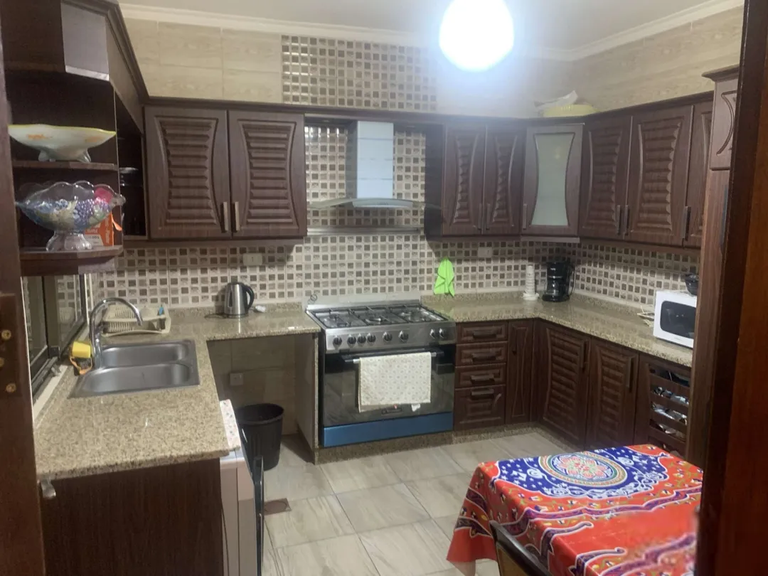 شقة فاخرة مفروشة للإيجار السنوي – عمان الاردن | ID 625964