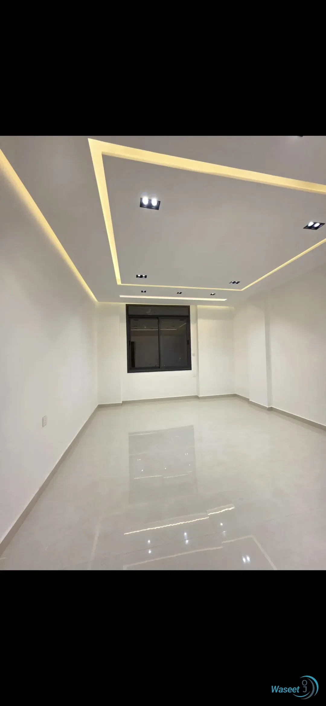 للبيع شقه بناء جديد فاخره سوبر ديلوكس ثاني هندسي يوجد مصعد