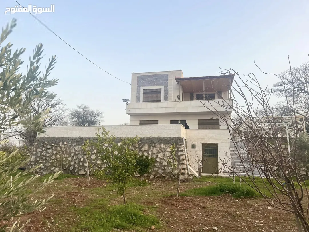 مزرعة للبيع في العالوك موقع متميز بالقرب من الكمشة وشارع الأردن