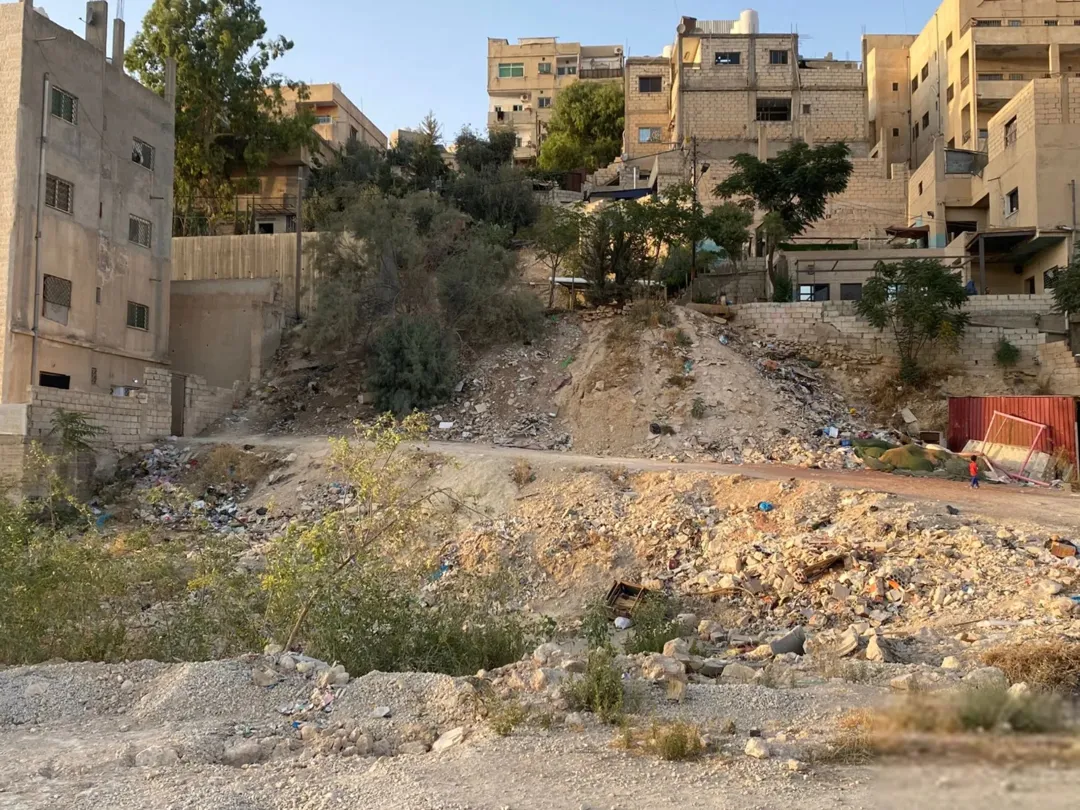 أرض تجارية للبيع في جبل النصر – شارع الرحاب