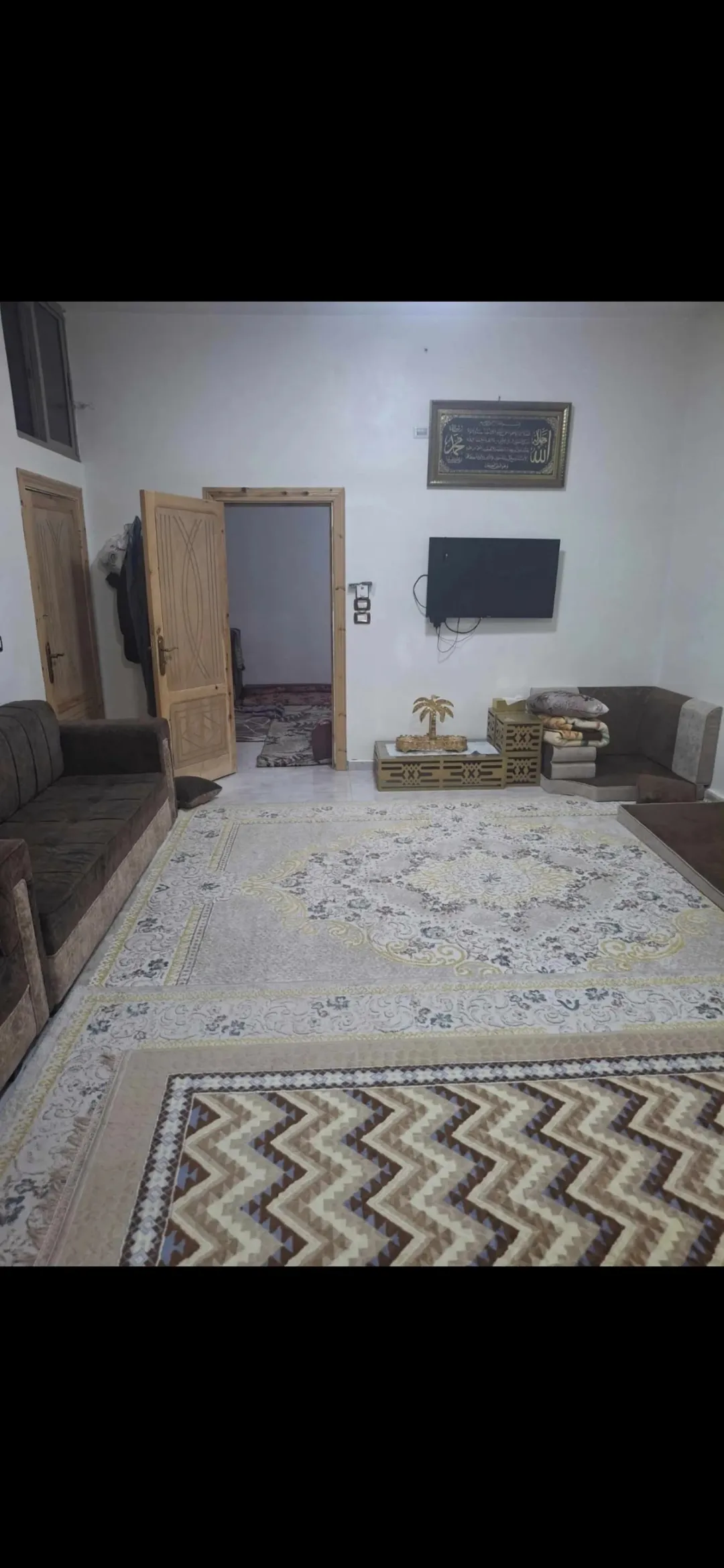 منزل سبر ديلوكس علا شارعين مرخص جديد كوشان مستقل غرب محطه بانزين ابو عليم وسترادزرقاء 300 متر