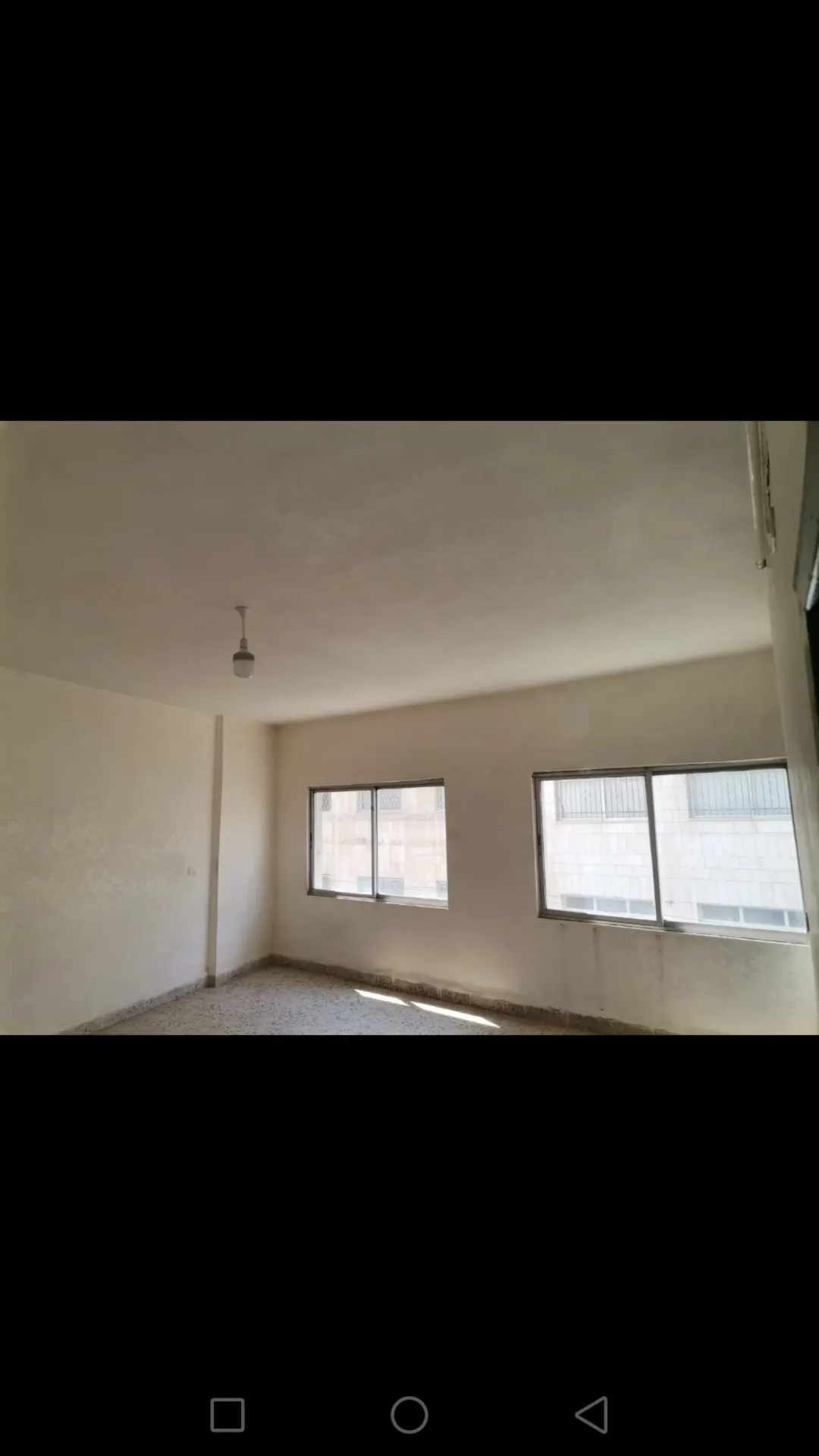 شقة بالزرقاء للبيع بسعر حرق