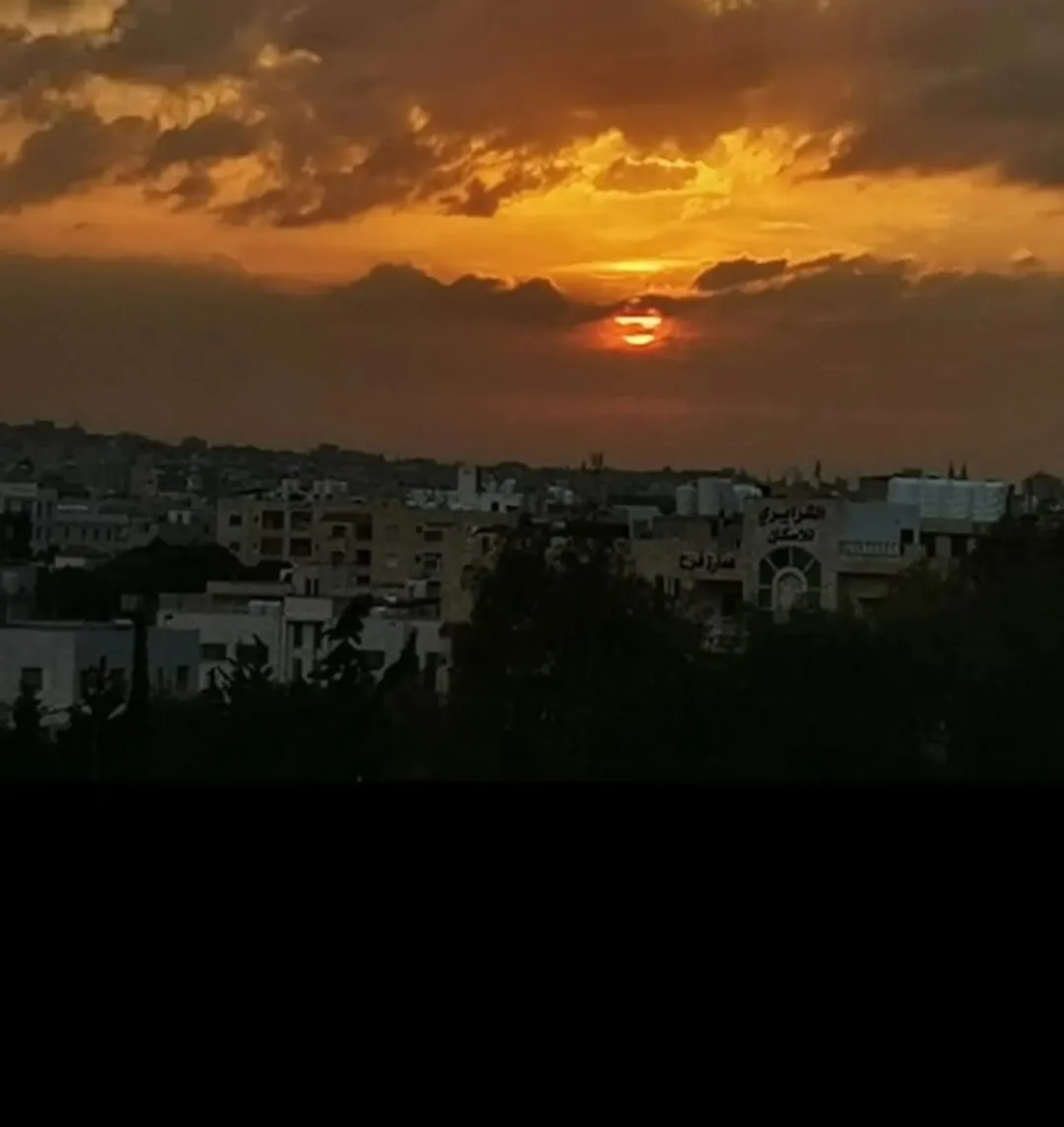 شقه دوبلكس مع روف فاخره للبيع باعلي مواصفات مع اطلاله خيال وقريبه لجميع الخدمات