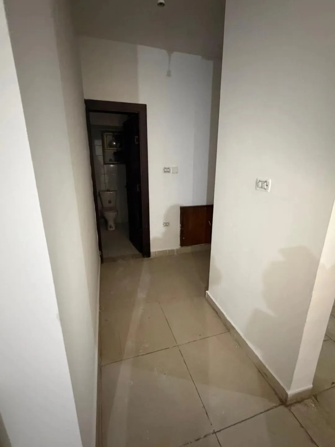 شقة فاخرة للبيع في قلب الجبيهة مباشرة