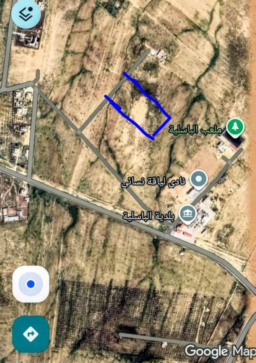 ارض صخريه ومستويه