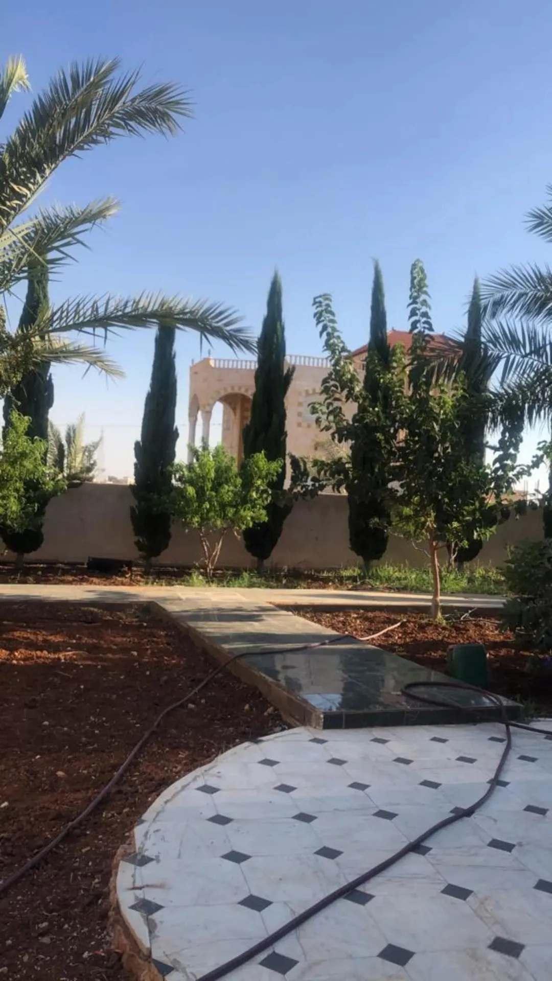 مزرعة فاخرة للبيع في المفرق – البادية الشمالية الغربية