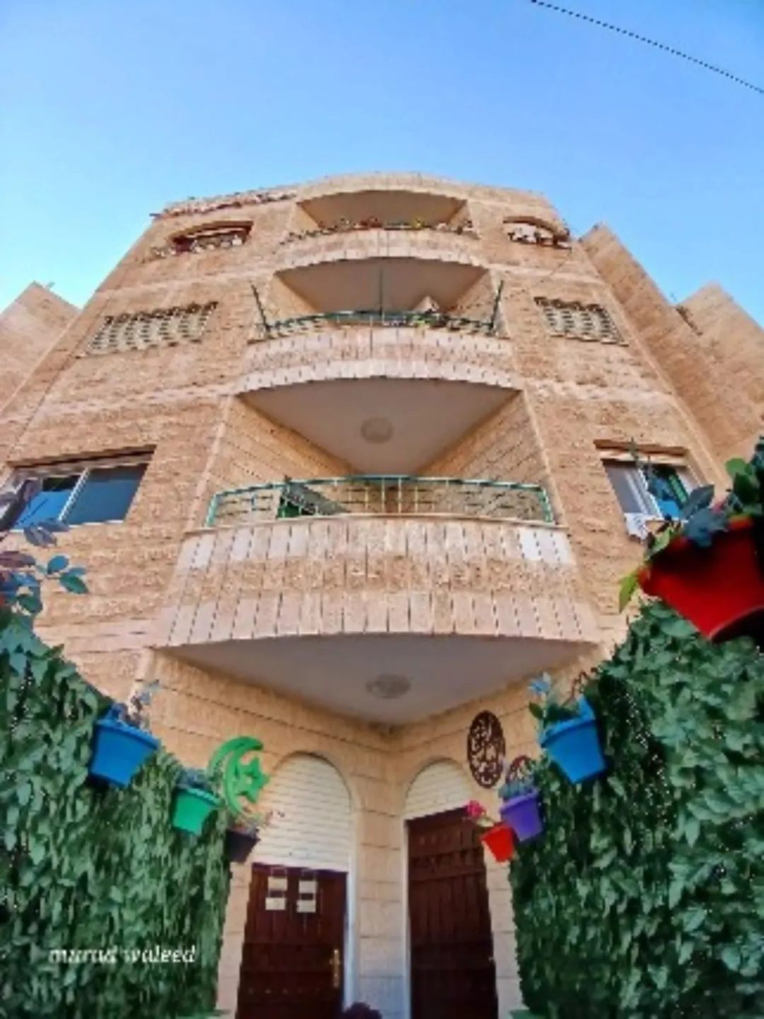 شقه للبيع الموقع ضاحيه الامير حسن خلف مسجد فخري