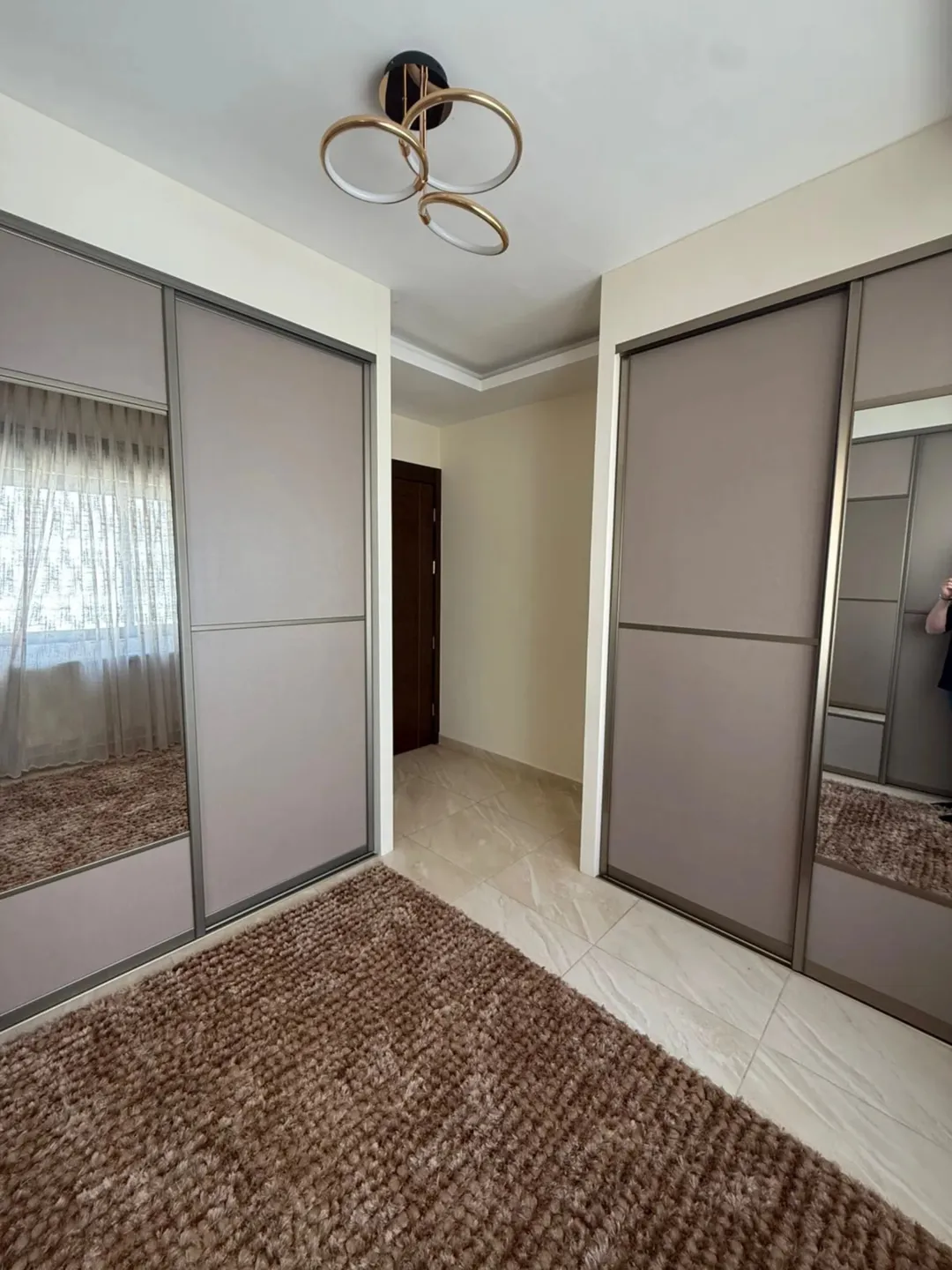 شقه بالكرسي مميزه طابق ثالث مع إطلاله رائعه بسعر ممتاز