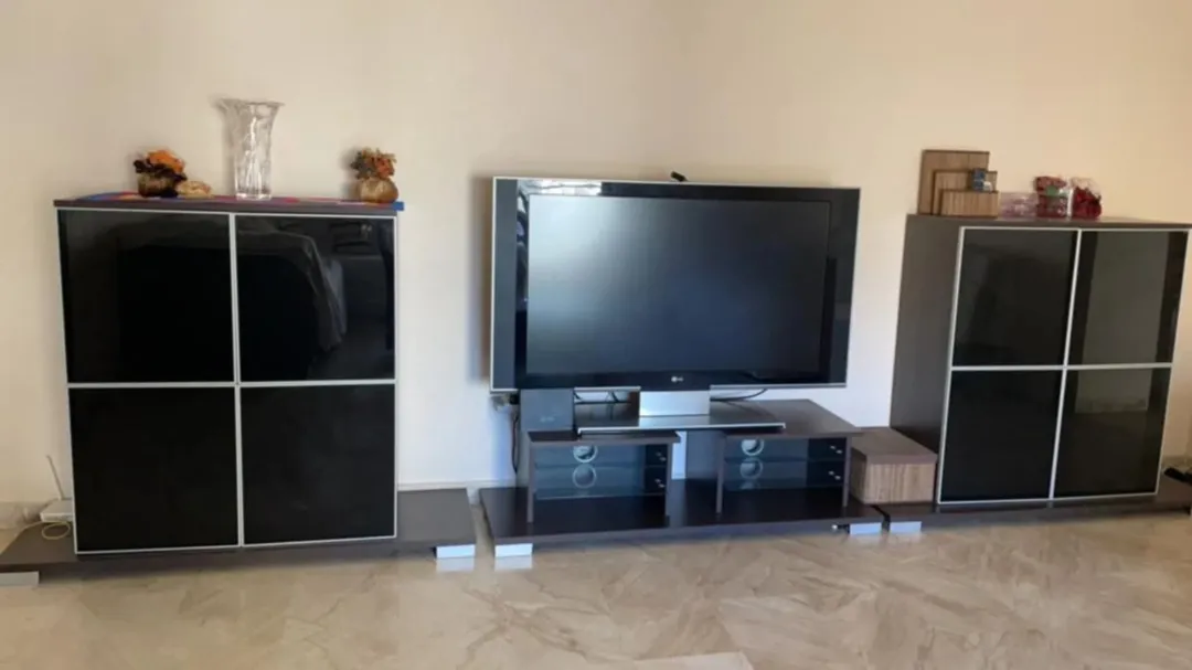 شقة طابقية فاخرة 4 غرف ماستر مفروشة بالكامل