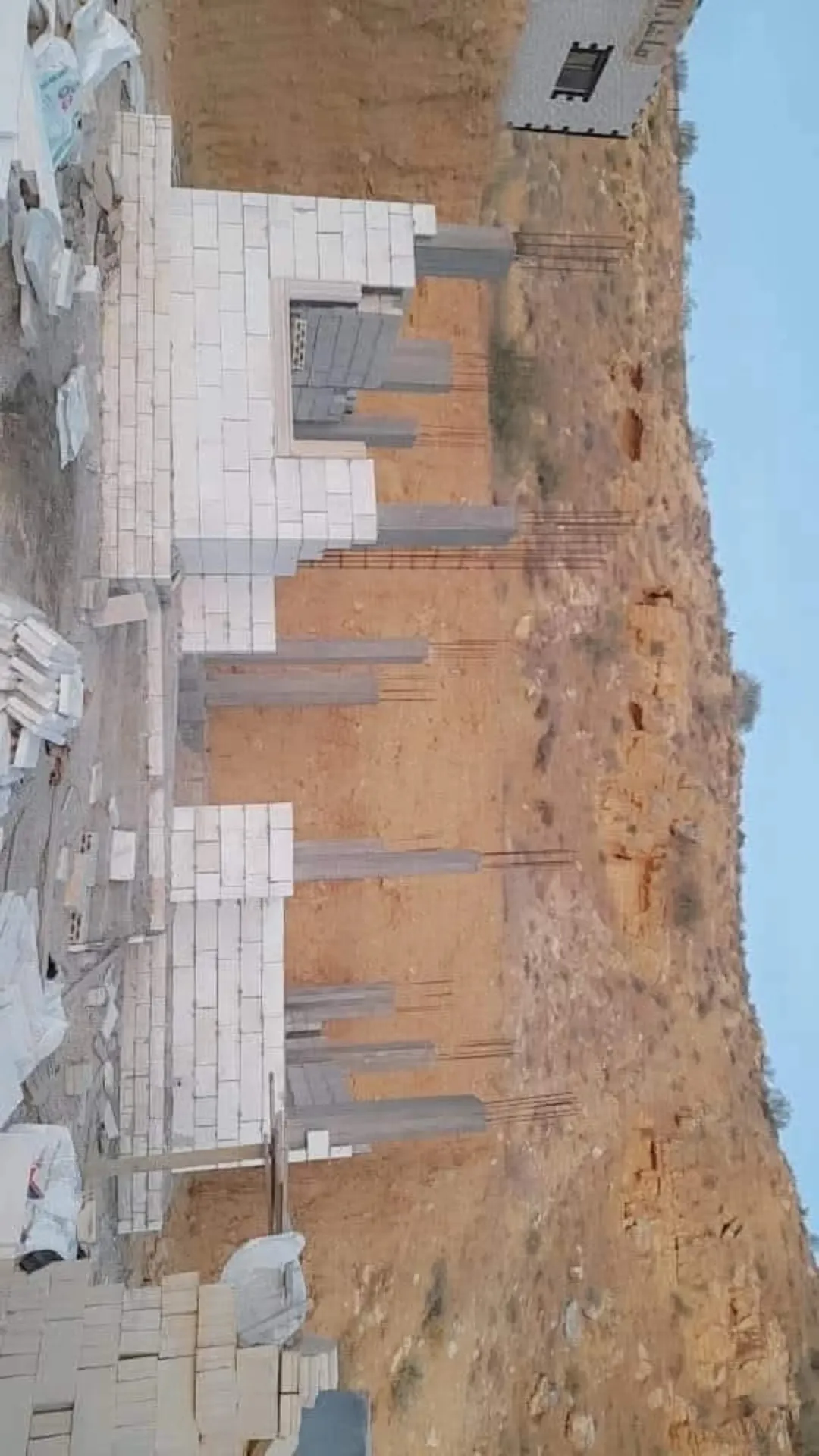بيت قيد الانشاء بسعر مغري