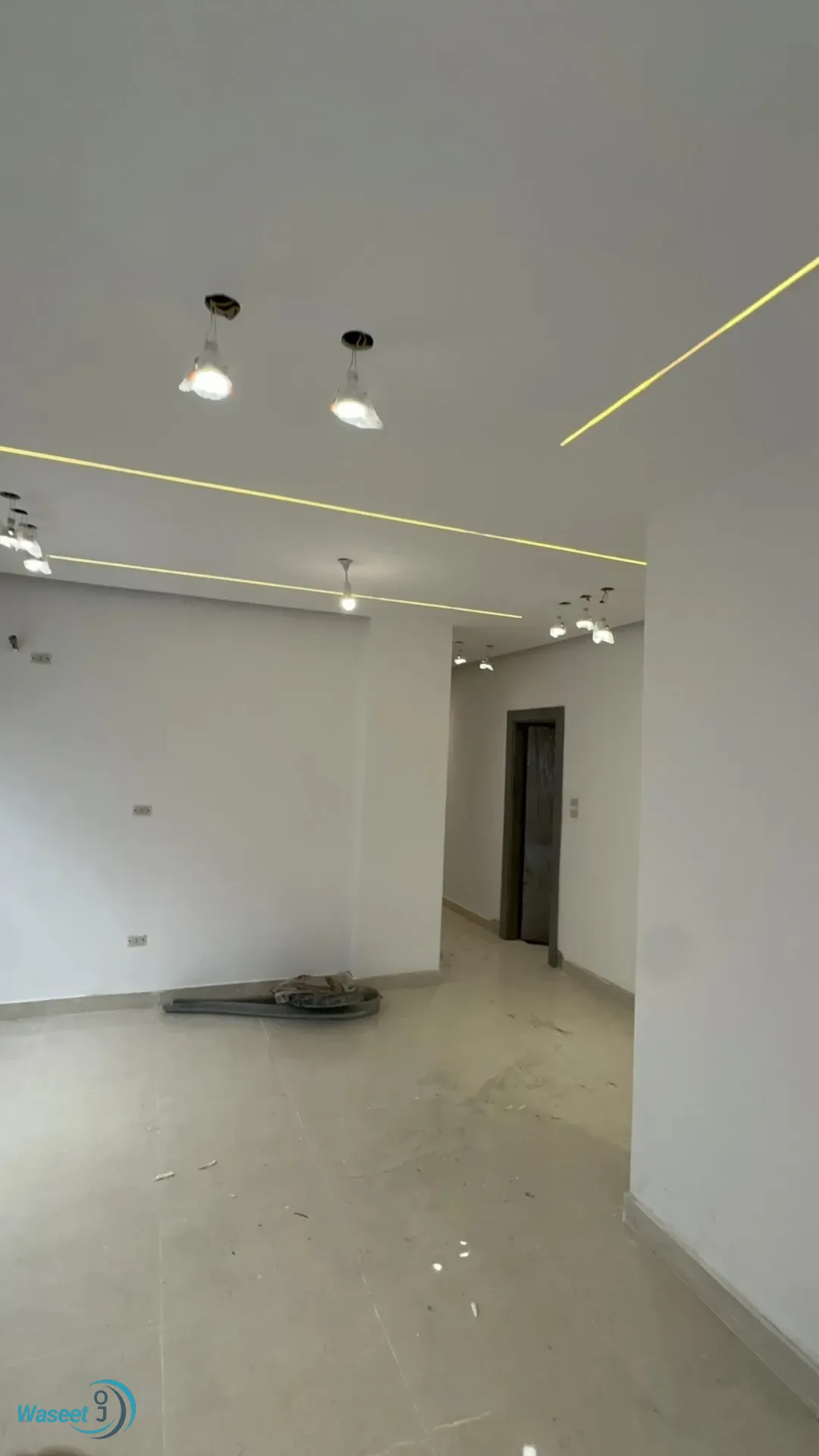 شقق سكنيه للبيع في ابو نصير حي الضياء بالقرب من منزل الروابده منطقة فلل وقصور العماره 8 شقق فقط