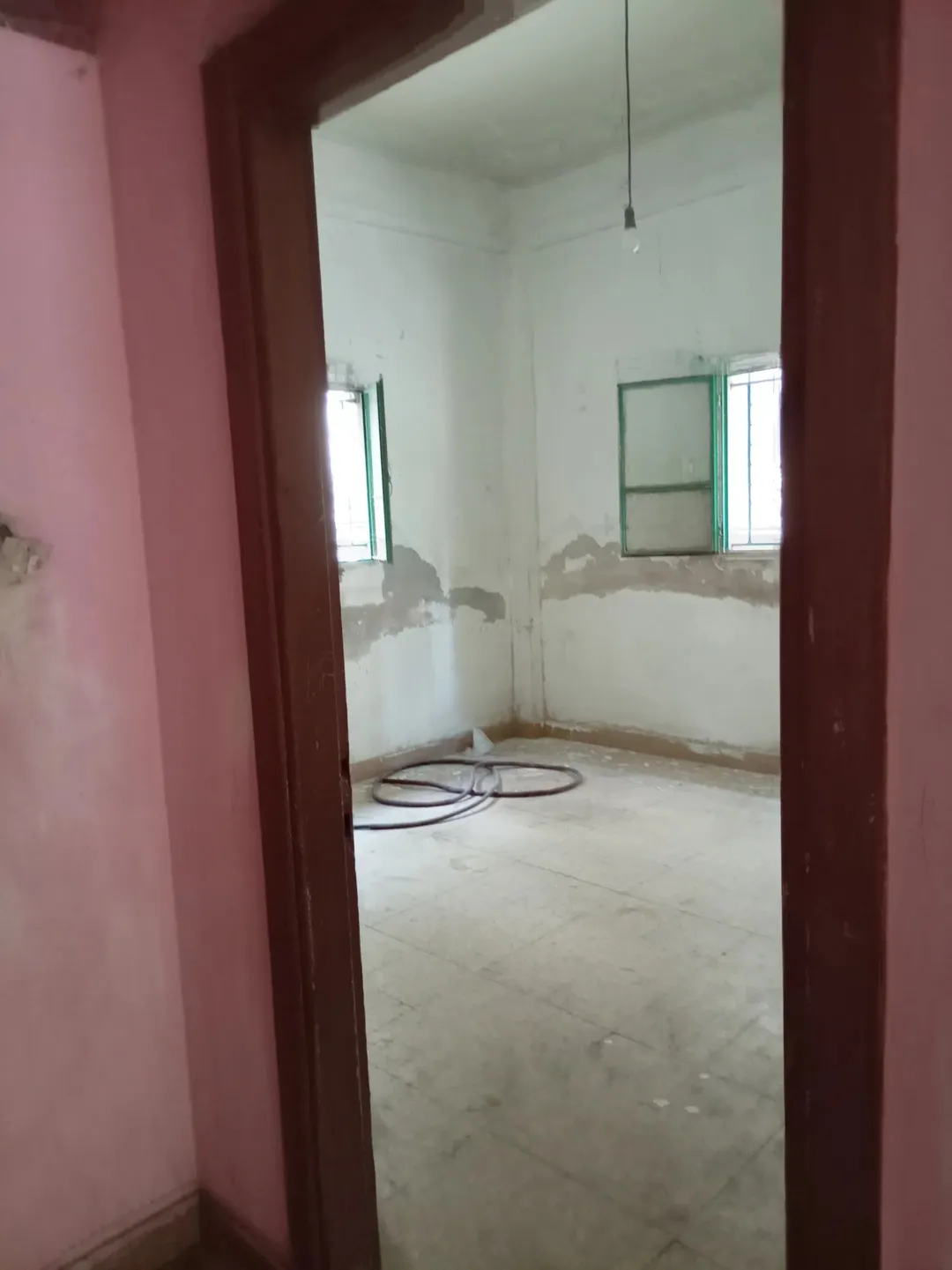 منزل مستقل للبيع في جبل النزهة – طابقين بمساحة أرض 281 م٢