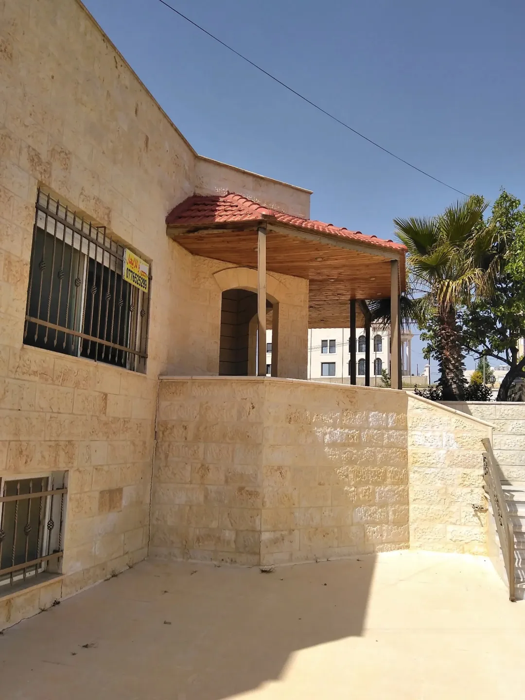 فيلا ديلوكس بناء خاص مساحة الارض 1024 م شارع السلام وادي الكبرا تصلح للاستثمار كمدرسة
