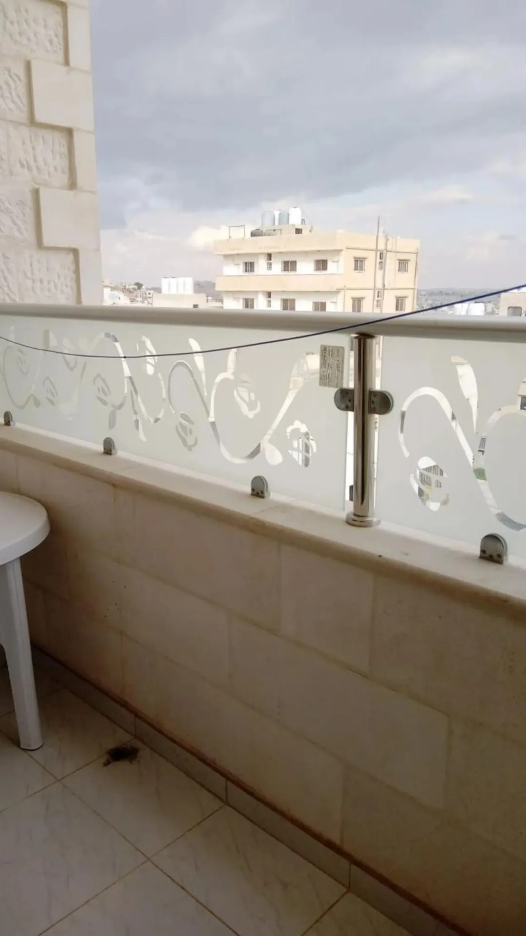 شقة رائعة للبيع في الزواهرة – الزرقاء