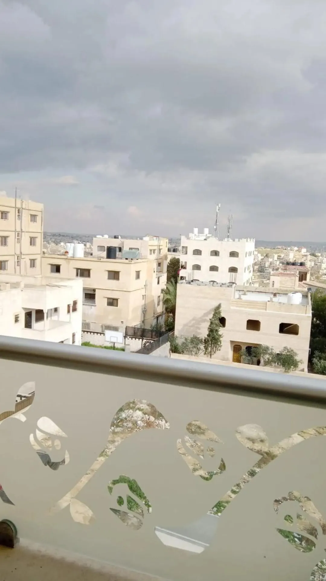 شقة رائعة للبيع في الزواهرة – الزرقاء
