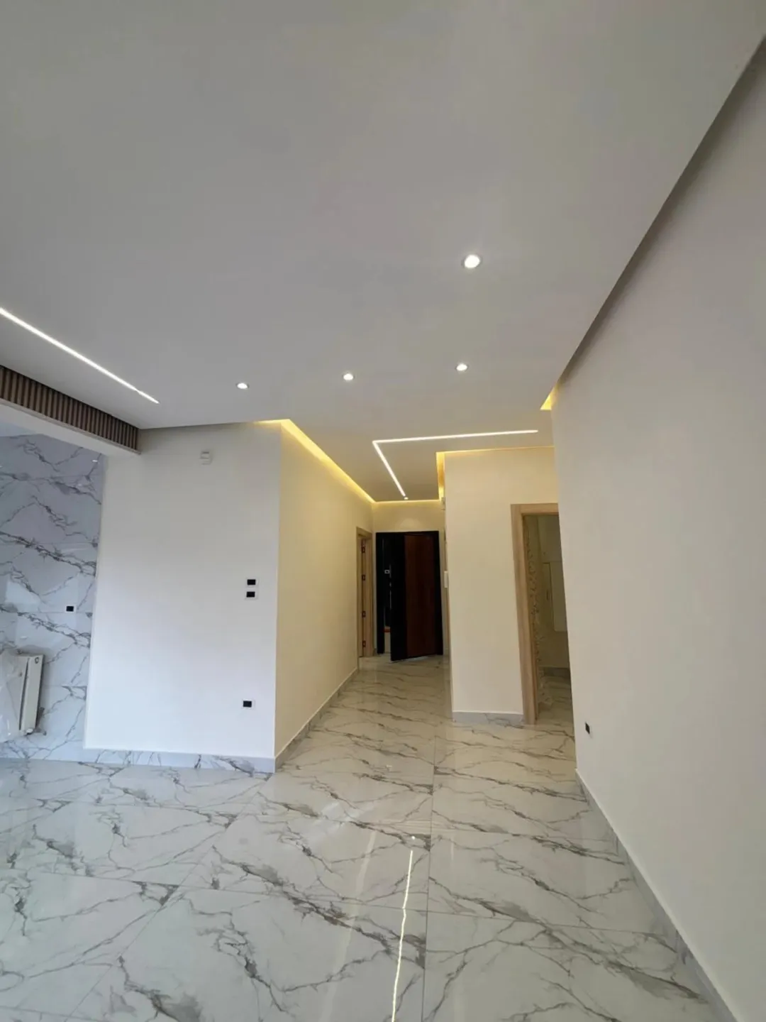 شقق سكنية فاخرة تطل على حي الصحافة