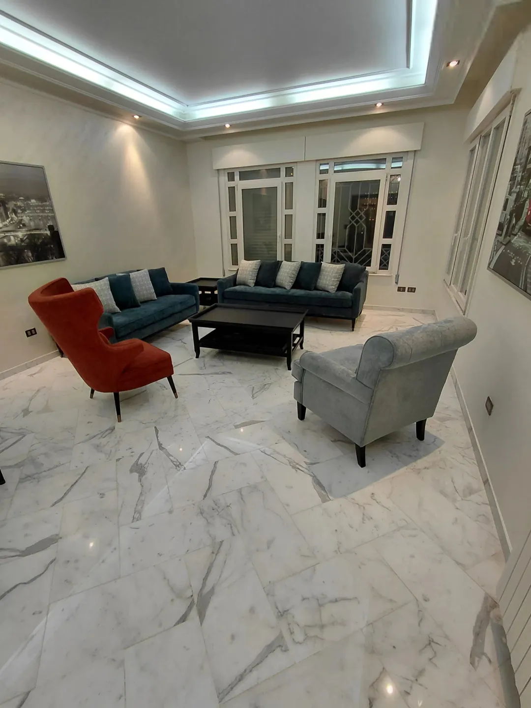 شقة فخمة مفروشة للايجار A luxurious, super deluxe furnished apartment for rent | ID 871850