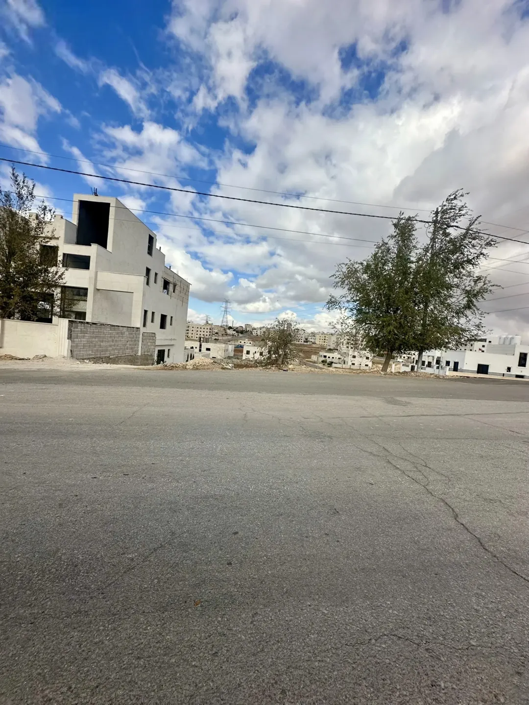 أرض سكنية مميزة للبيع في اليادودة – جنوب عمان