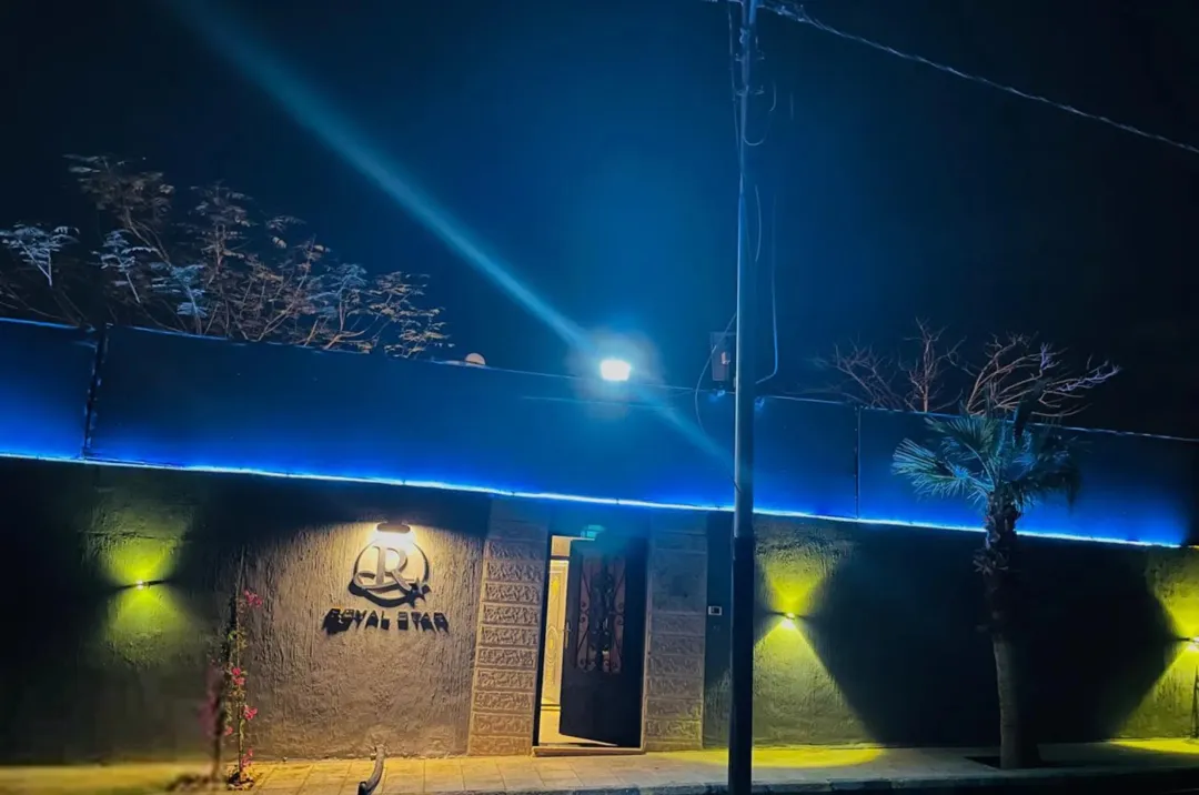 شاليه ومزرعه للبيع او للبدل في الروضه البحر الميت