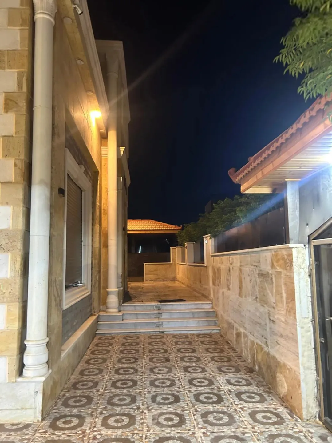 بيت نظام فيلا للبيع خلف مستشفى المحبة