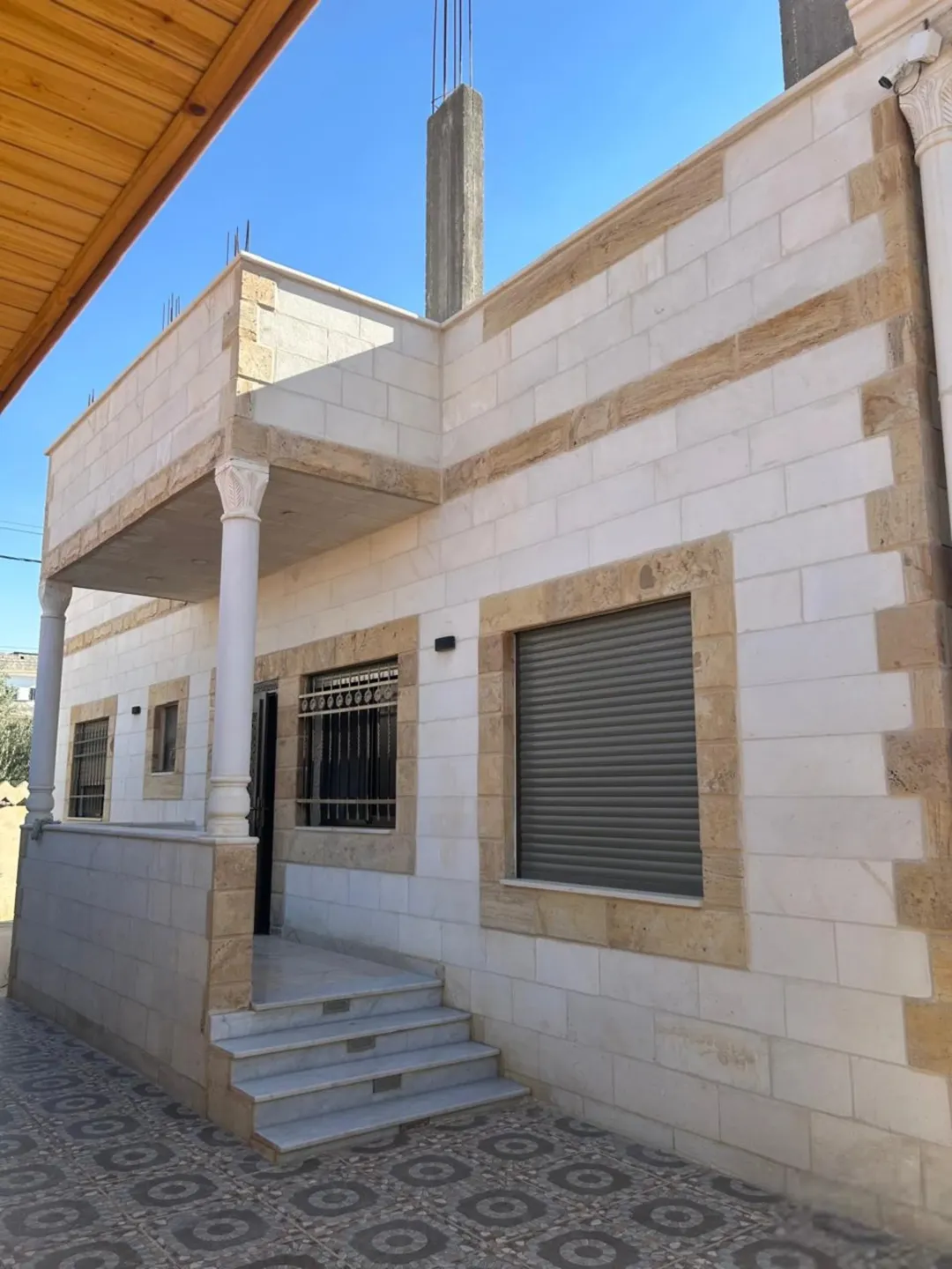 بيت نظام فيلا للبيع خلف مستشفى المحبة