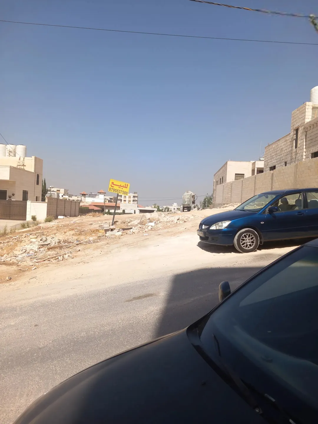 قطعة أرض سكنية مميزة بالقرب من إسكان الكهرباء