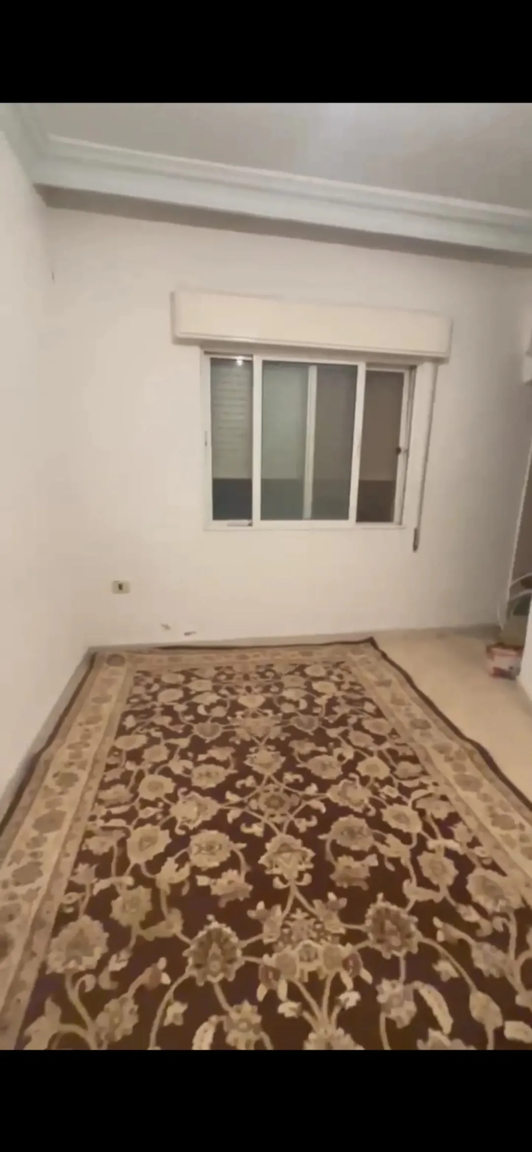 شقه للبيع ذراع الغربي فوق دوار القيسيه