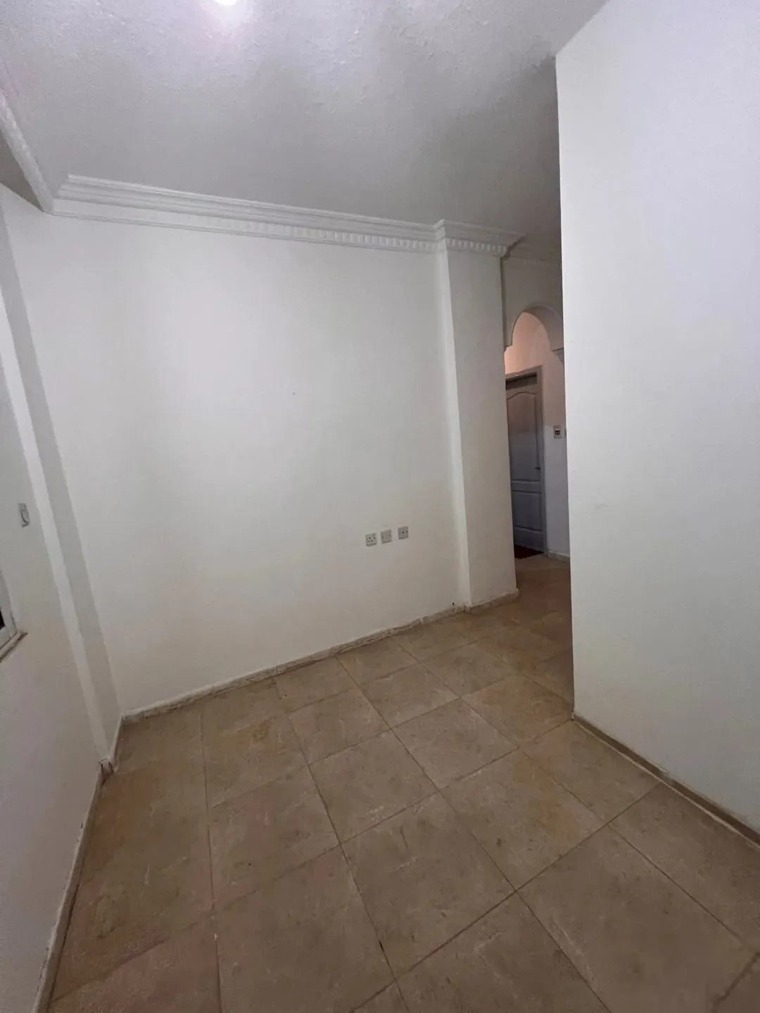 شقة هندسية فاخرة للبيع في العاشرة الشرقية – العقبة
