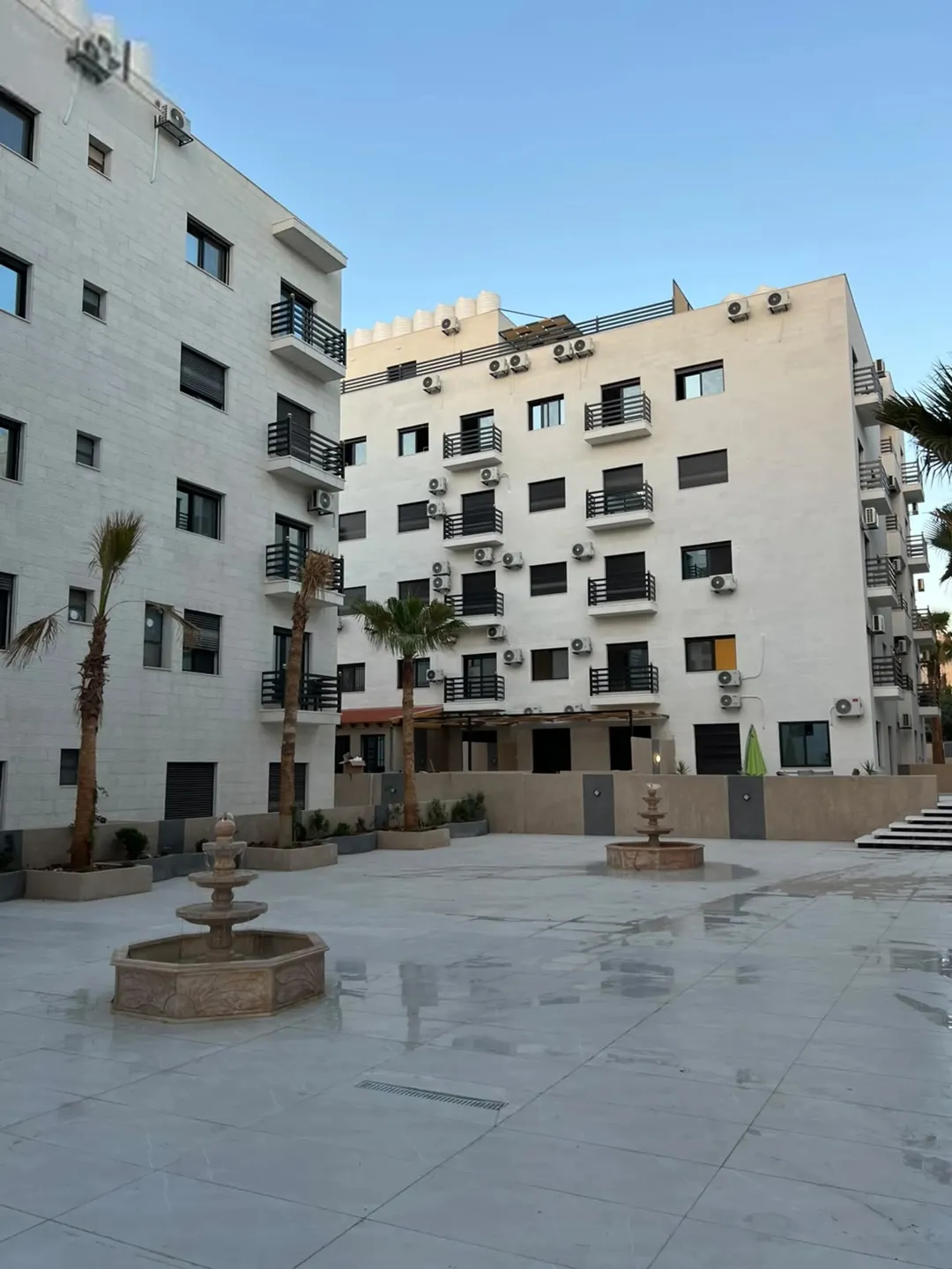 شقق مفروشة فاخرة للإيجار في كمباوندالجبيهة الجديد مقابل البوابة الشمالية للجامعة الأردنية