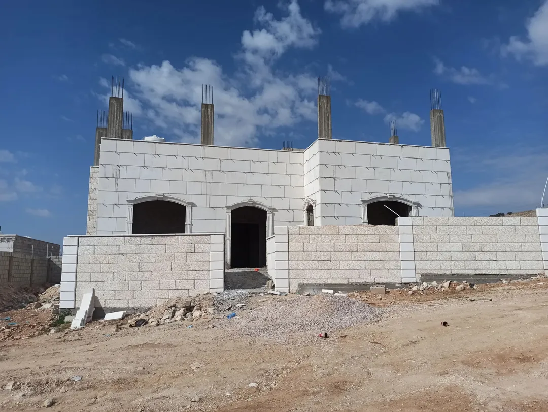 فيلا عظم أربع واجهات حجر الواجهه الاماميه 50سم
