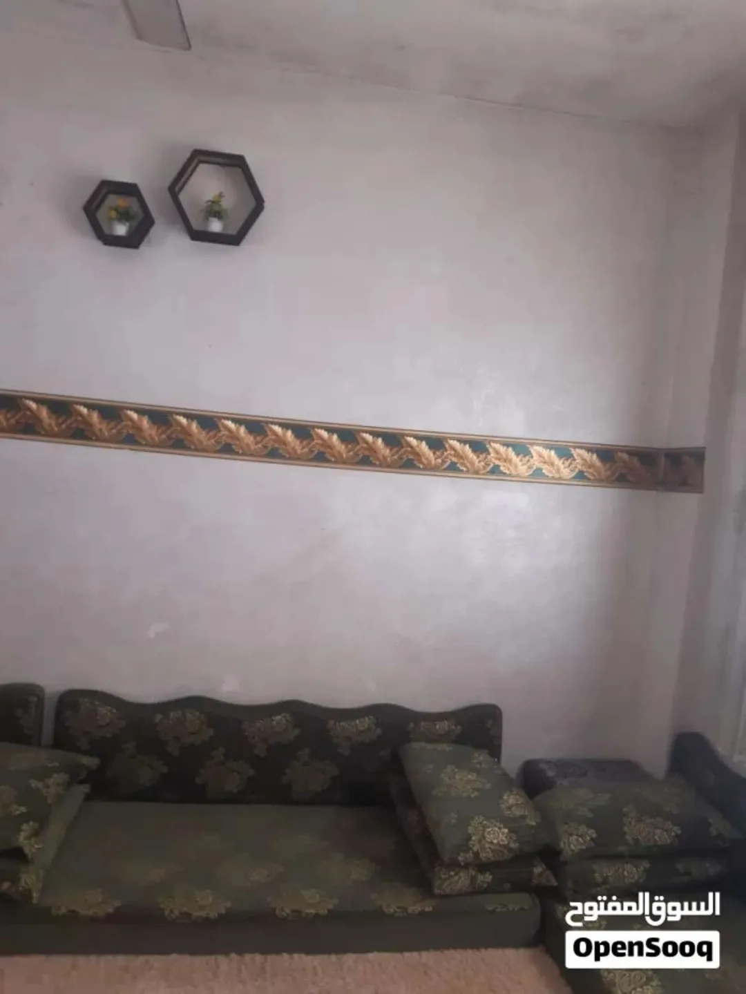 بيت طابقين للبيع