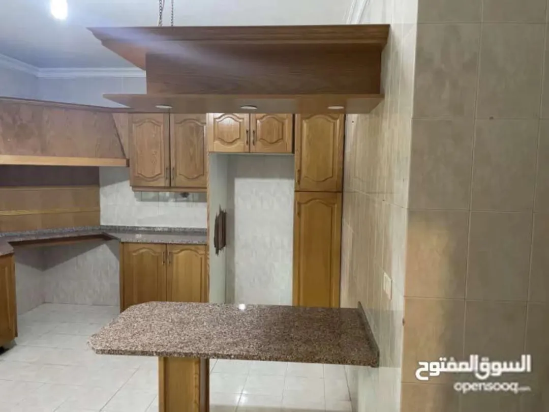 شقة للبيع موقع شارع مكة خلف ابو الدهب