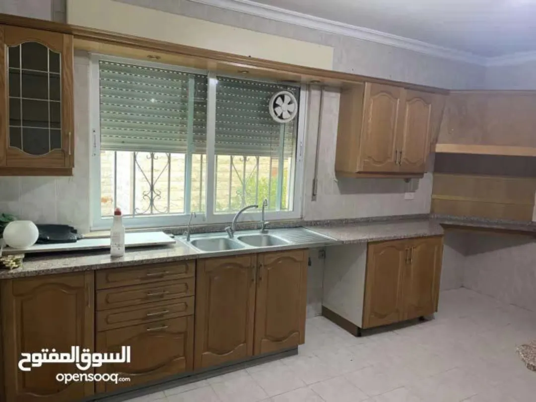 شقة للبيع موقع شارع مكة خلف ابو الدهب