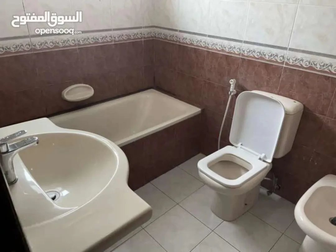 شقة للبيع موقع شارع مكة خلف ابو الدهب