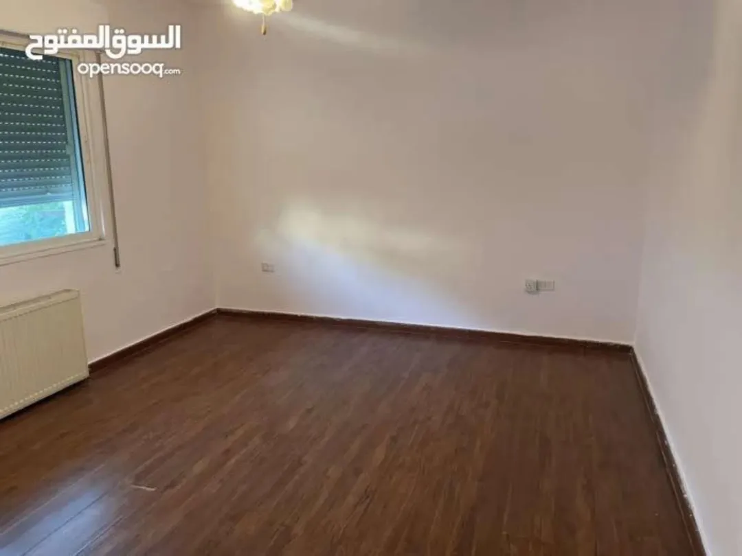 شقة للبيع موقع شارع مكة خلف ابو الدهب