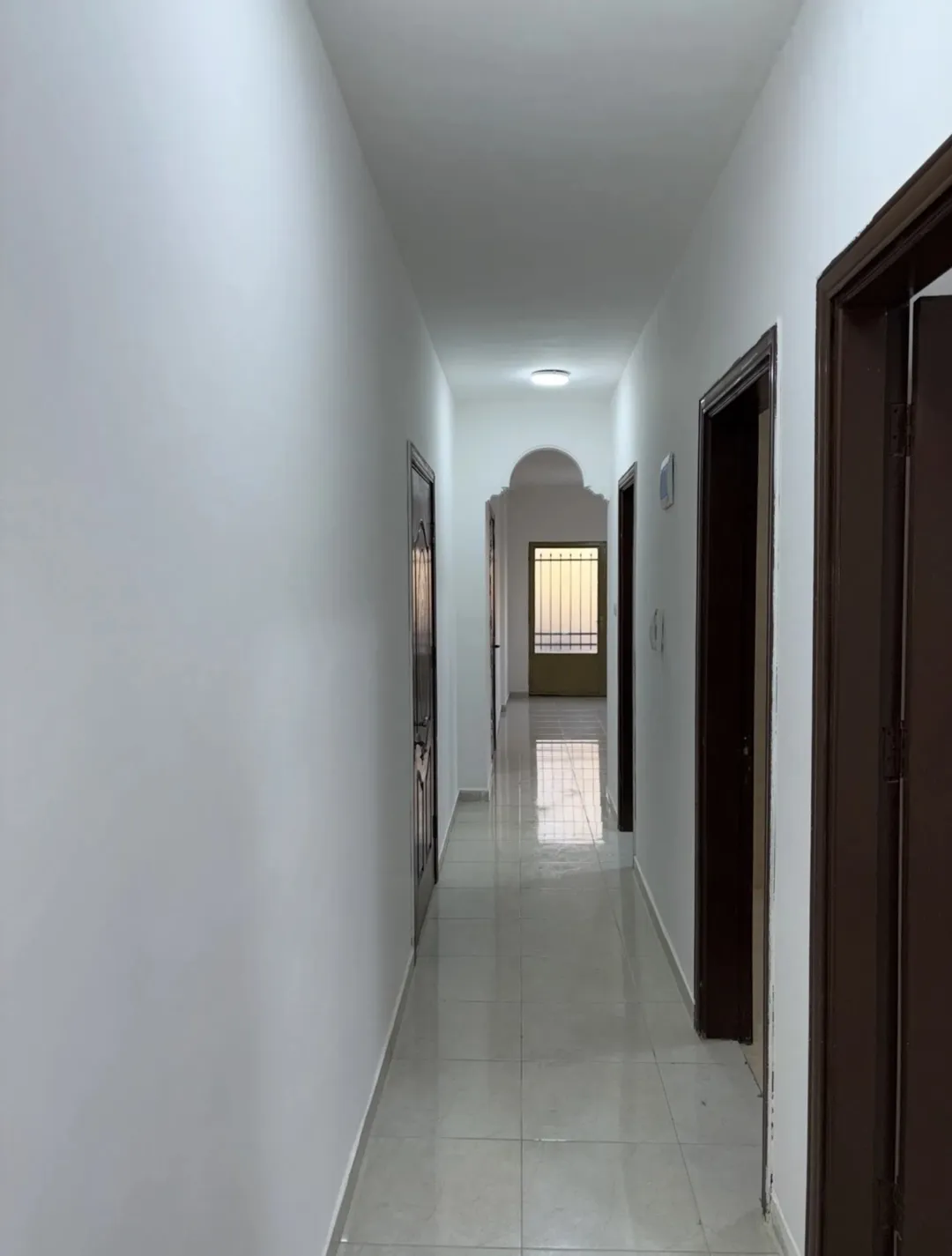 شقة أرضية مميزة للبيع في جبل الزهور