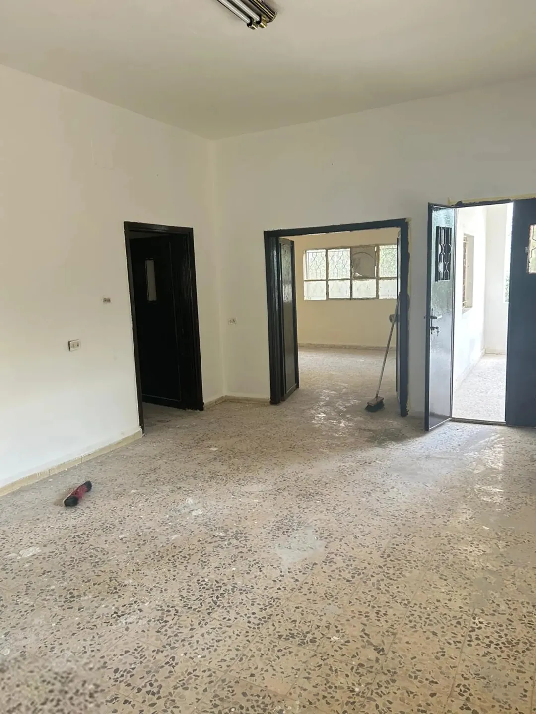 للبيع منزل بسعر 60000 دينار